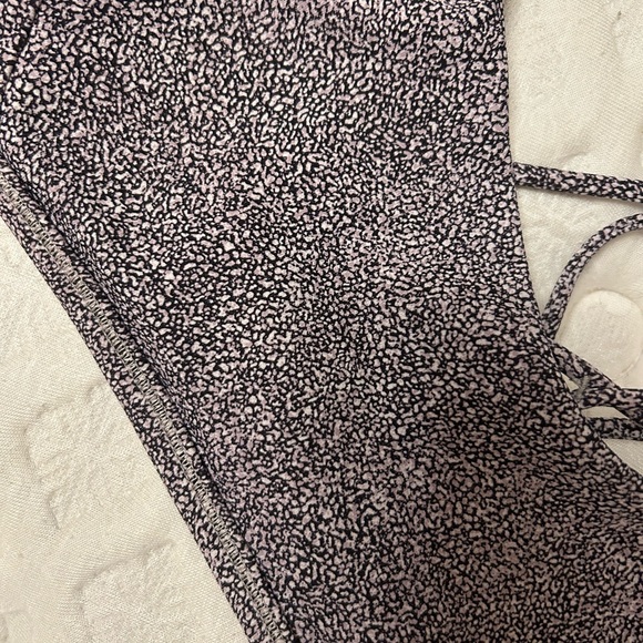 Lululemon bra - Picture 3 of 3